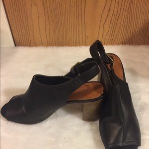 Old navy open toe booties